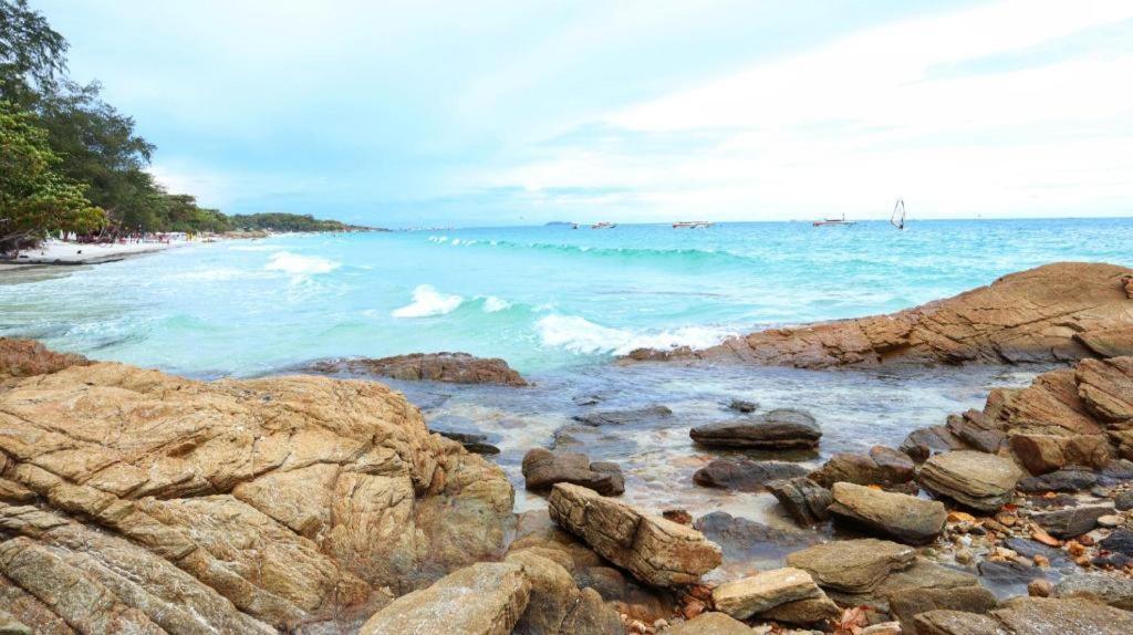 Sea Breeze Resort Koh Samet Exterior foto